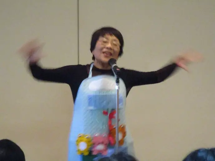 実演する先生